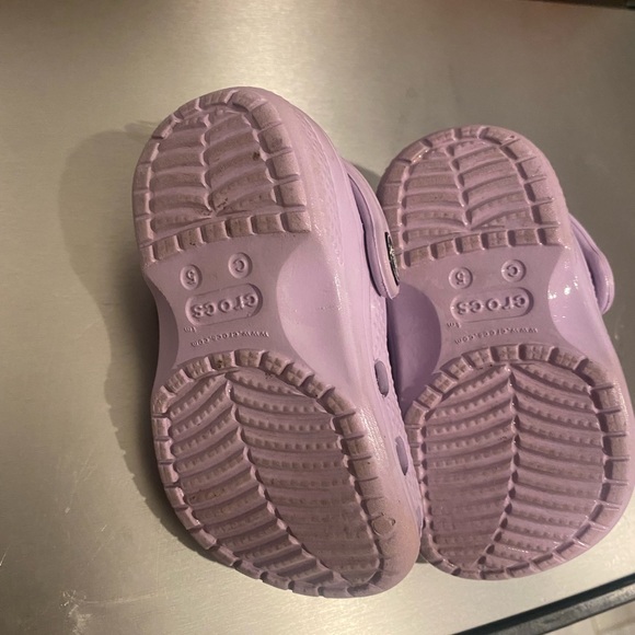Baby size 5 crocs, slightly used great condition - Picture 5 of 5